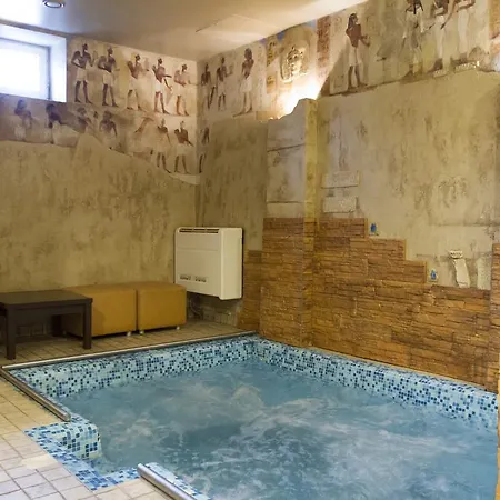 Sarunas Hotel VNO