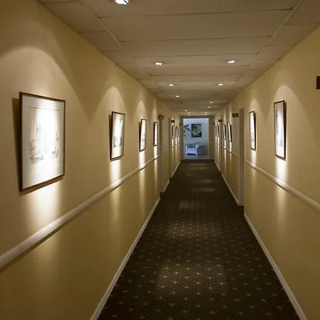 Hotel Sarunas 3*